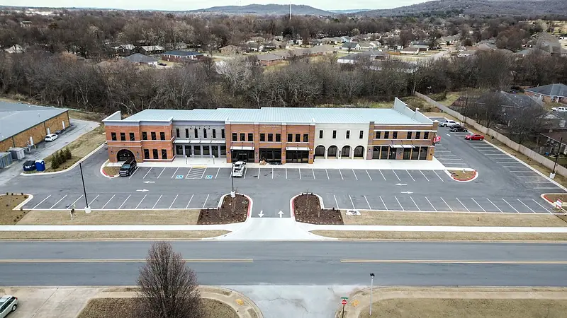 Bristol Commons, straight on from across Southwinds Road